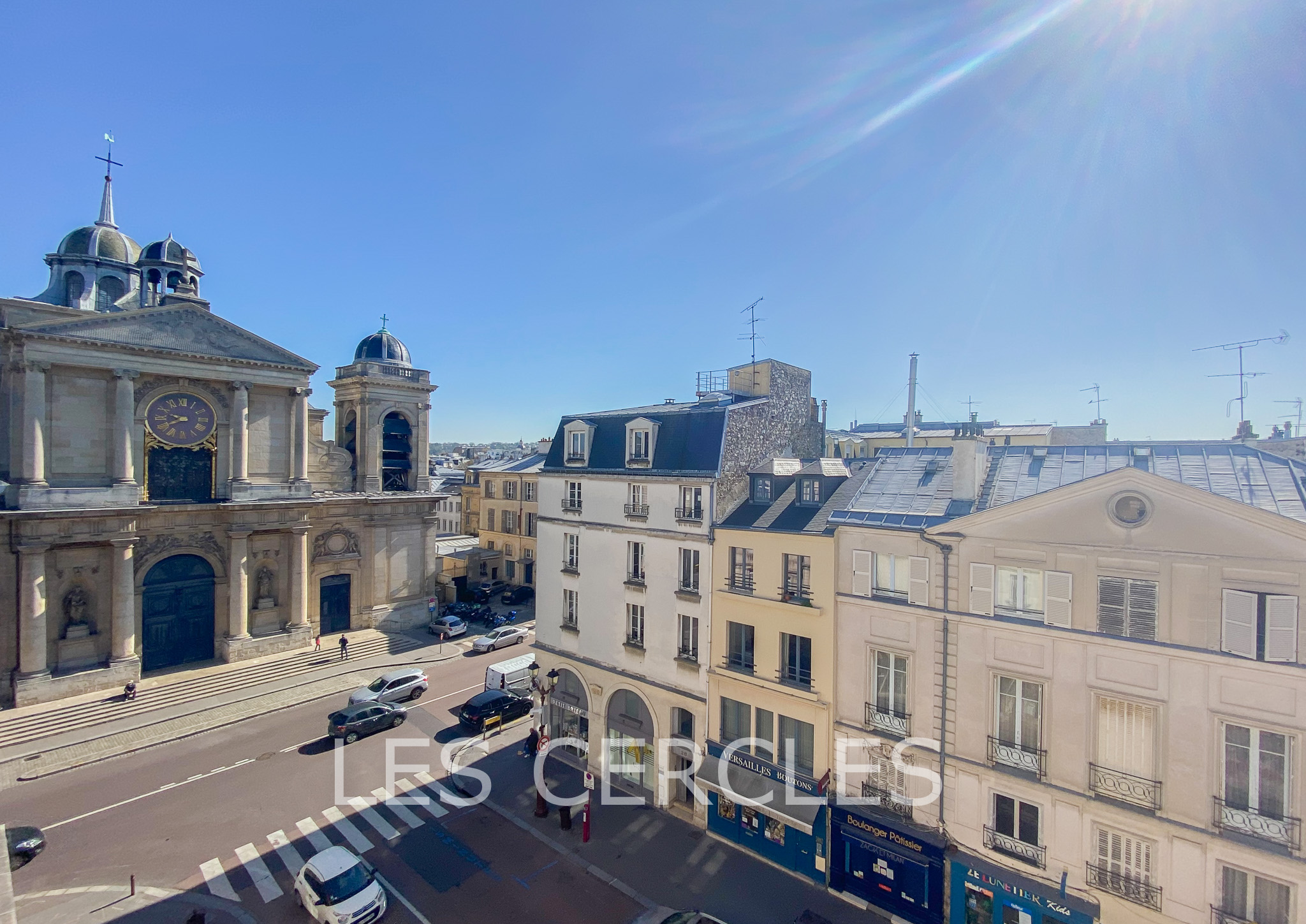 CIEL ET TOITS - APPARTEMENT 2 pièces à vendre à VERSAILLES